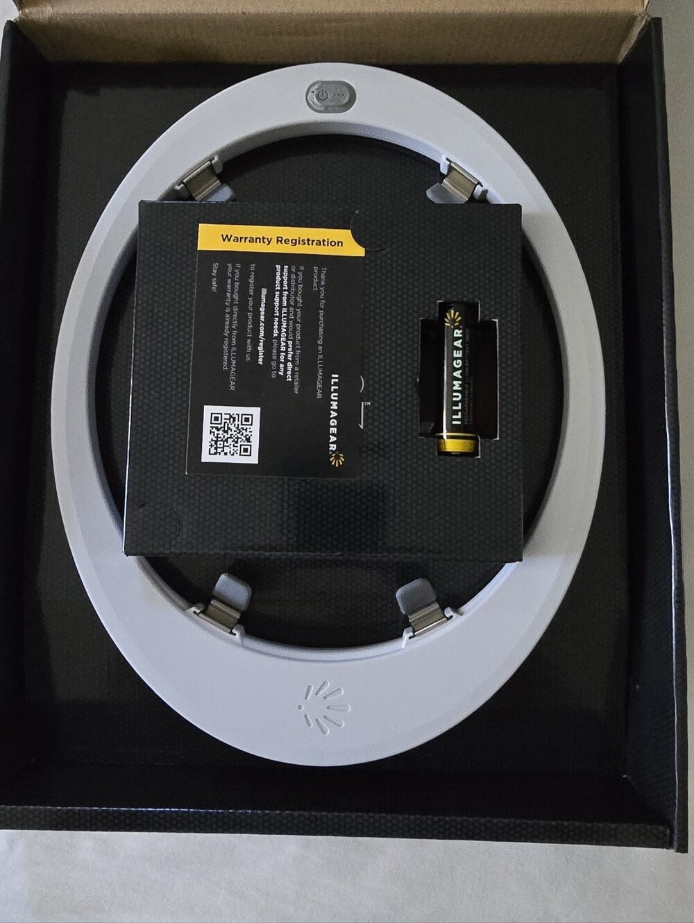 Illumagear LED Ring Light - White